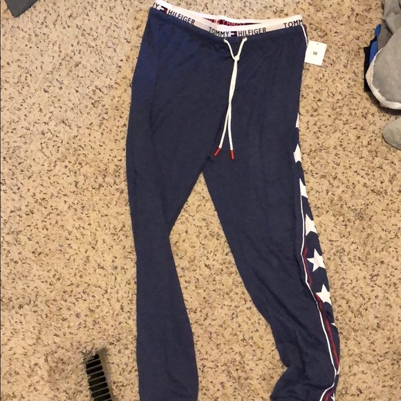 Tommy Hilfiger joggers - Picture 1 of 4